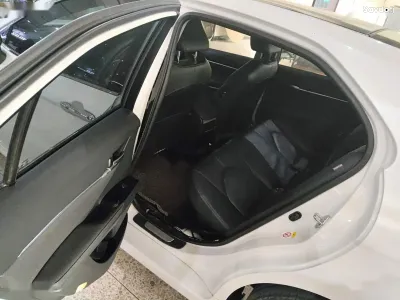 Toyota Camry, 2018