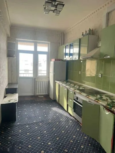 3-комн. квартира, 3 этаж, 98м², фирдавси