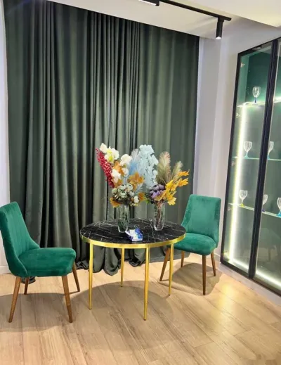2-комн. квартира, 10 этаж, 70м², голубой экран