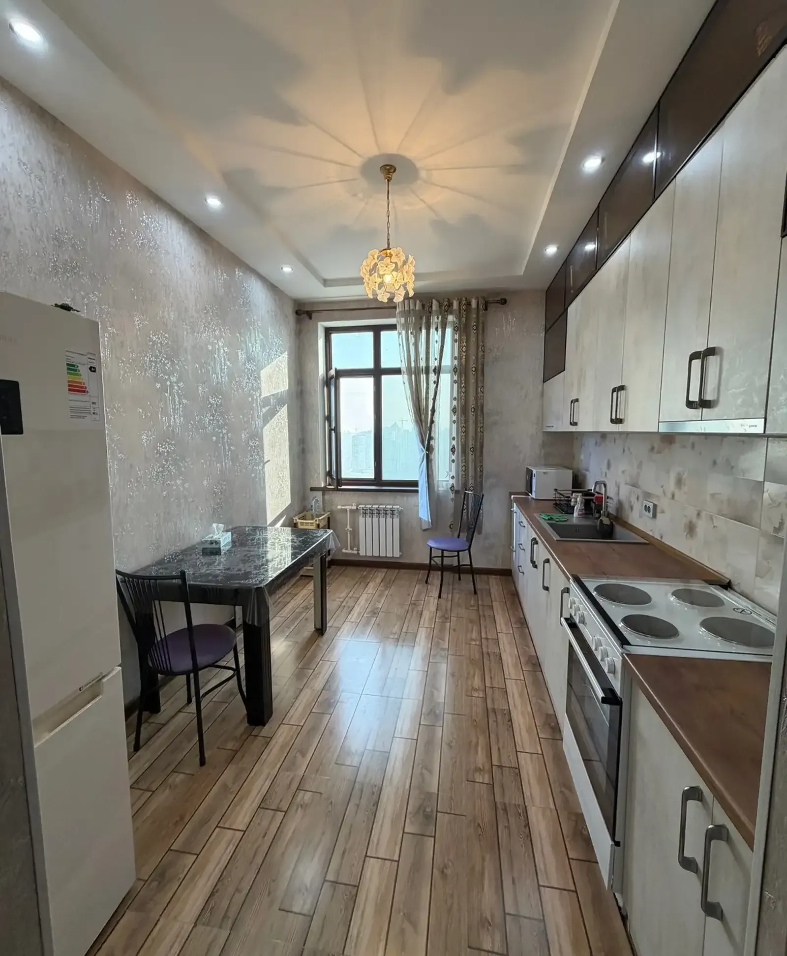 2-комн. квартира, 13 этаж, 75м², Спартак, Ашан