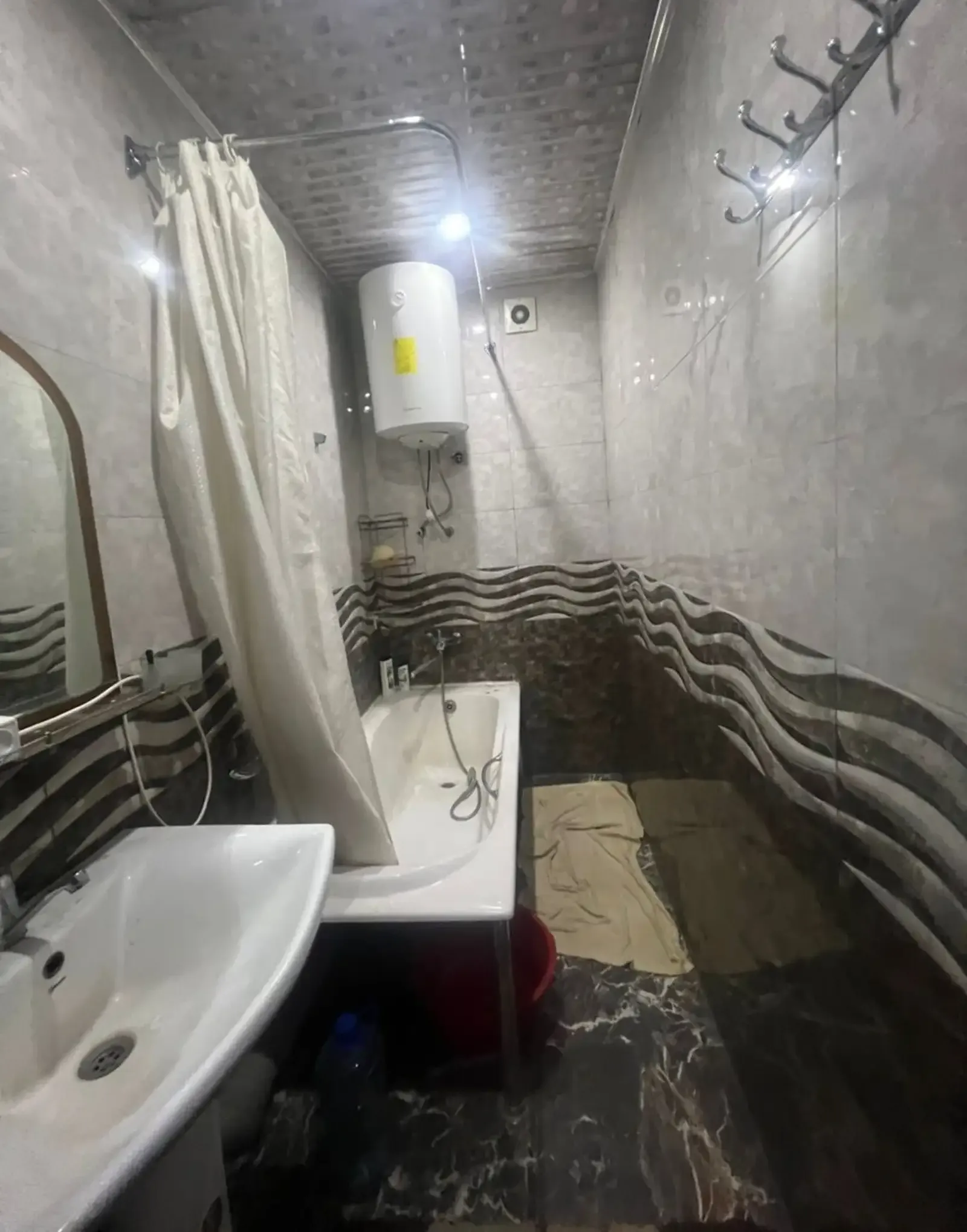 2-комн. квартира, 5 этаж, 70м², 64 МКР