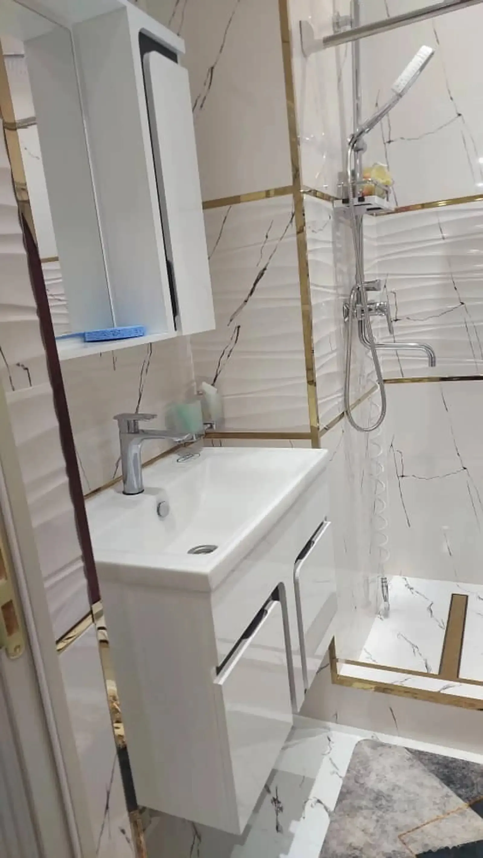 2-комн. квартира, 3 этаж, 62м², Шохмансур