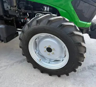 Трактор 1104
