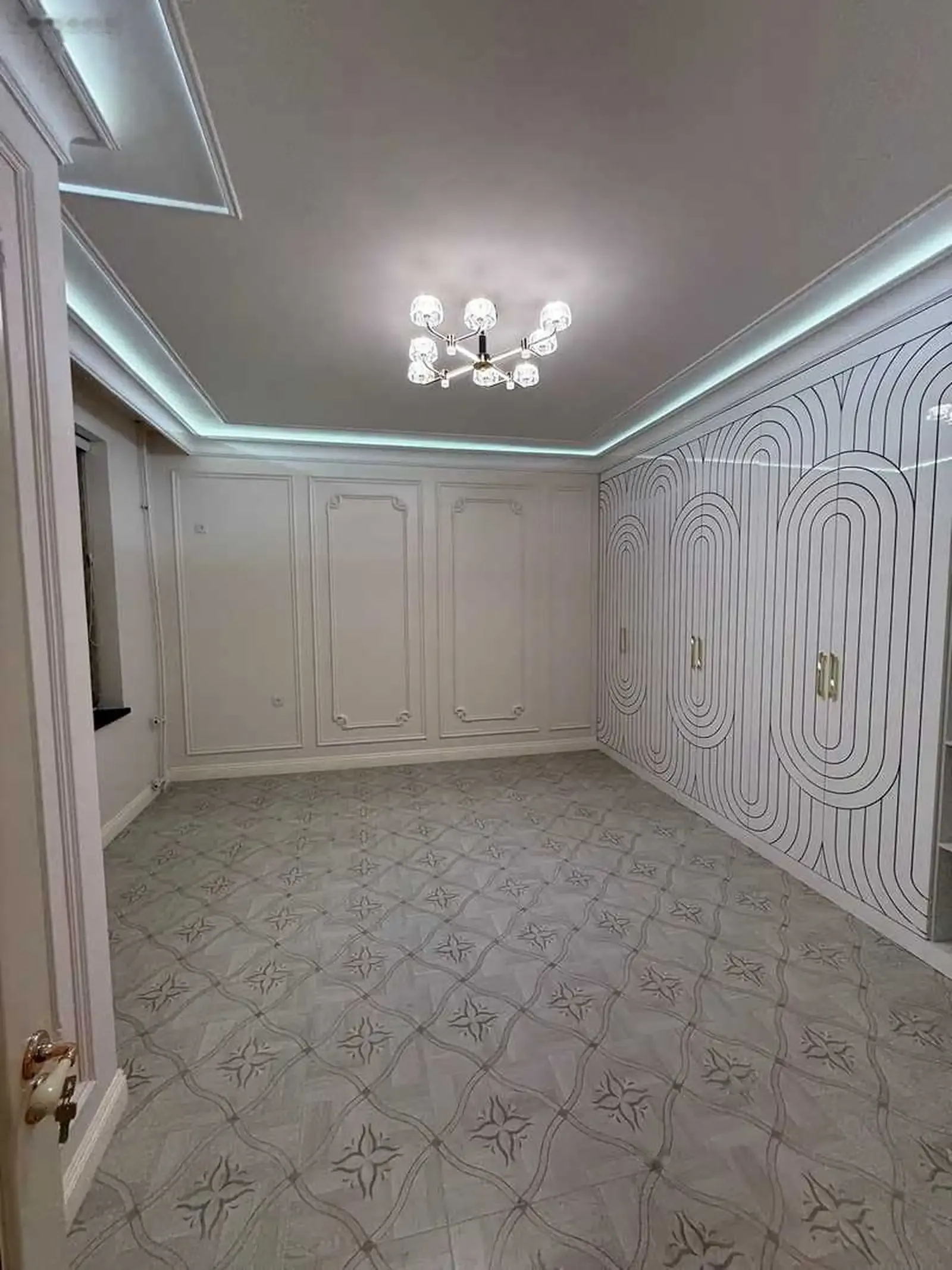 6-комн. квартира, 5 этаж, 255 м², И Сомони, Меҳргон