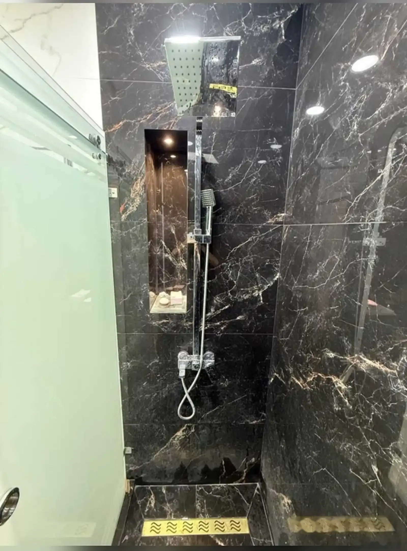2-комн. квартира, 17 этаж, 60м², Шохмансур