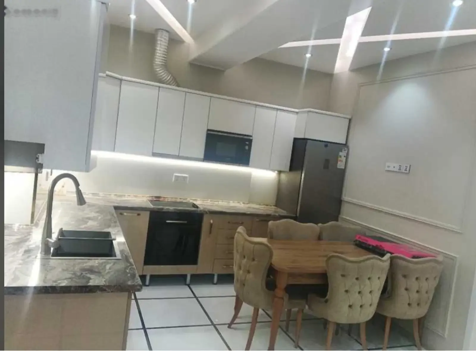 2-комн. квартира, 13 этаж, 68м², Скори Шохмансур