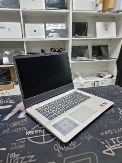 Ноутбук dell 14.0 Ryzen 5 4 ядро RAM 16GB DDR4 SSD 256GB VGA RADEON
