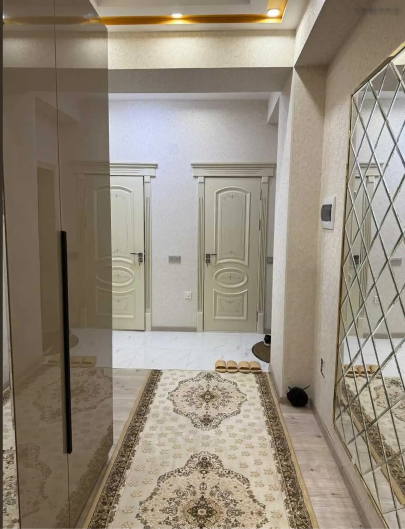 2-комн. квартира, 11 этаж, 77м², Садбарг, Шохмансур