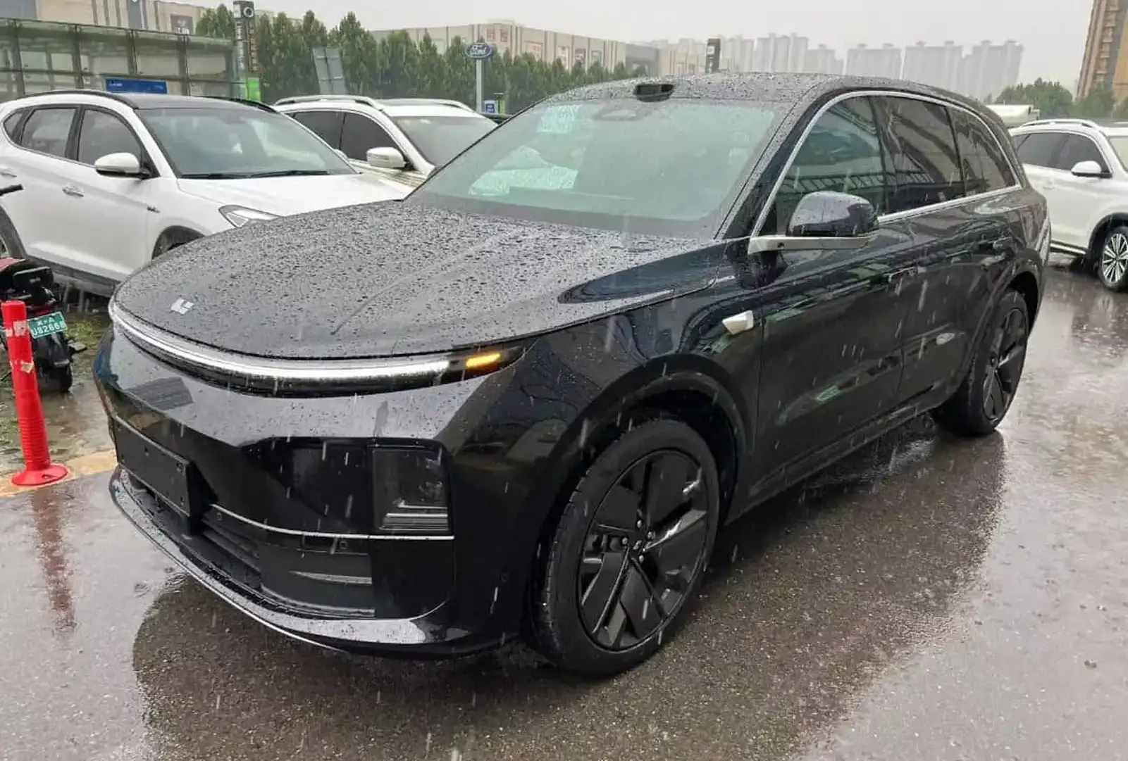 Li Auto L6 2025