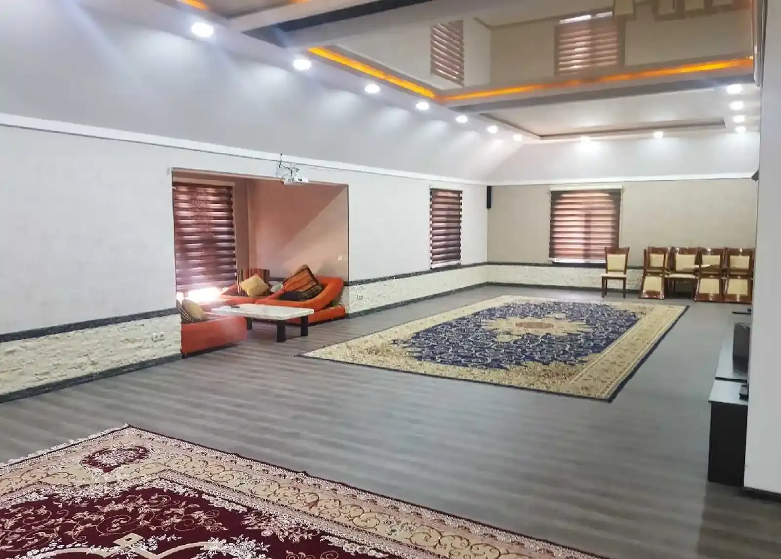 2-этажный, 12 комнатный дом, 900 м², Сомони