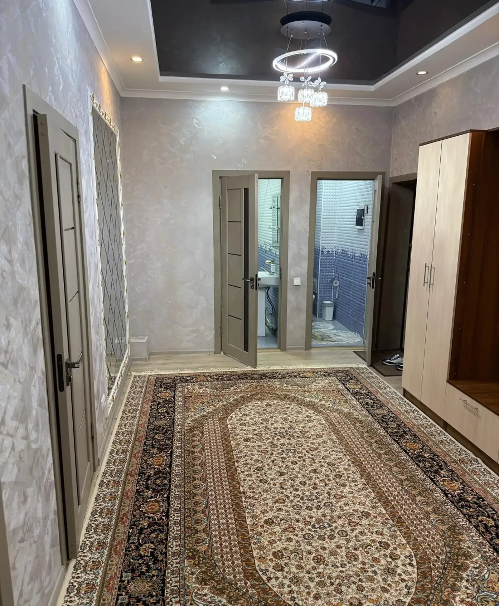 2-комн. квартира, 9 этаж, 68м², Ёқут 2000