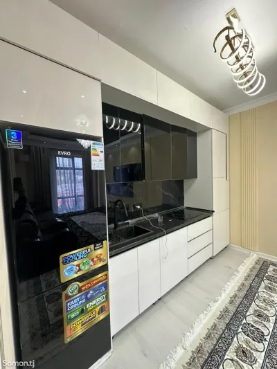 2-комн. квартира, 4 этаж, 70м², Шохмансур 4 дома