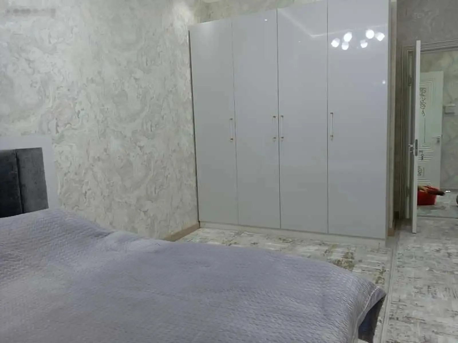 2-комн. квартира, 10 этаж, 52м², пайкари голубой экран