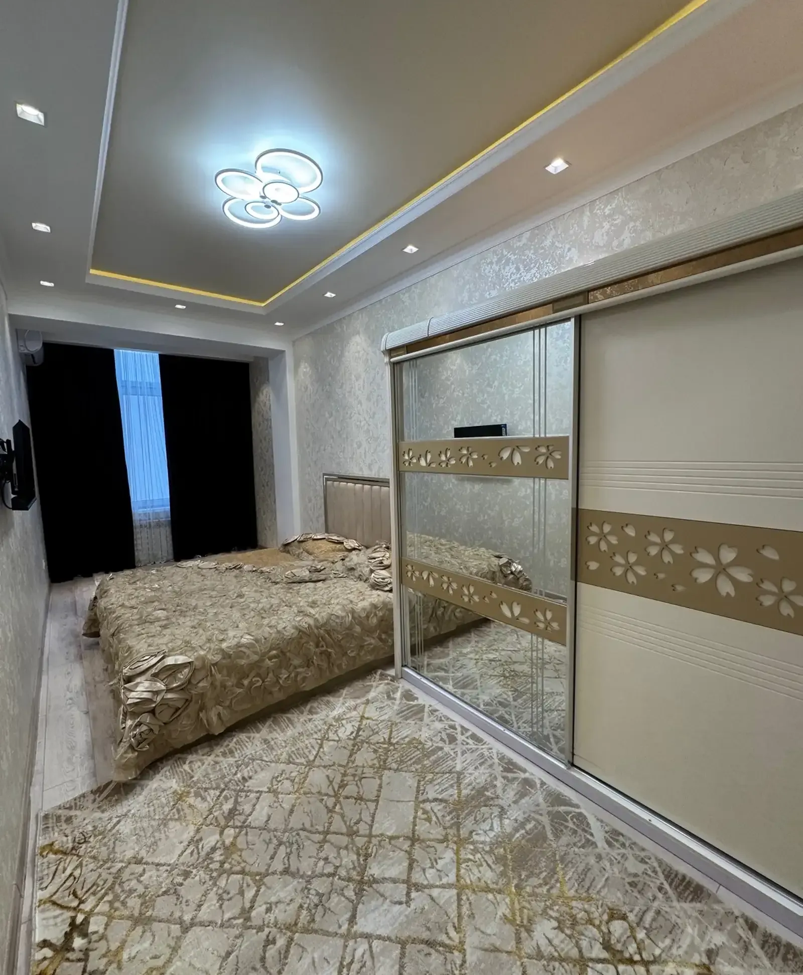 2-комн. квартира, 5 этаж, 100м², Овир/Гранд Отель