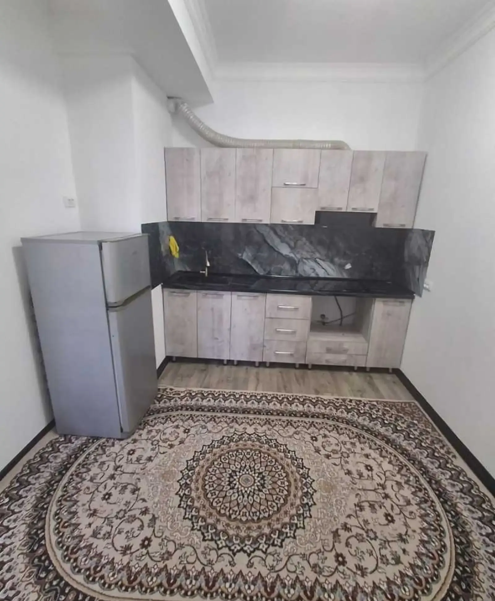 2-комн. квартира, 6 этаж, 60м², Бозори Мехргон