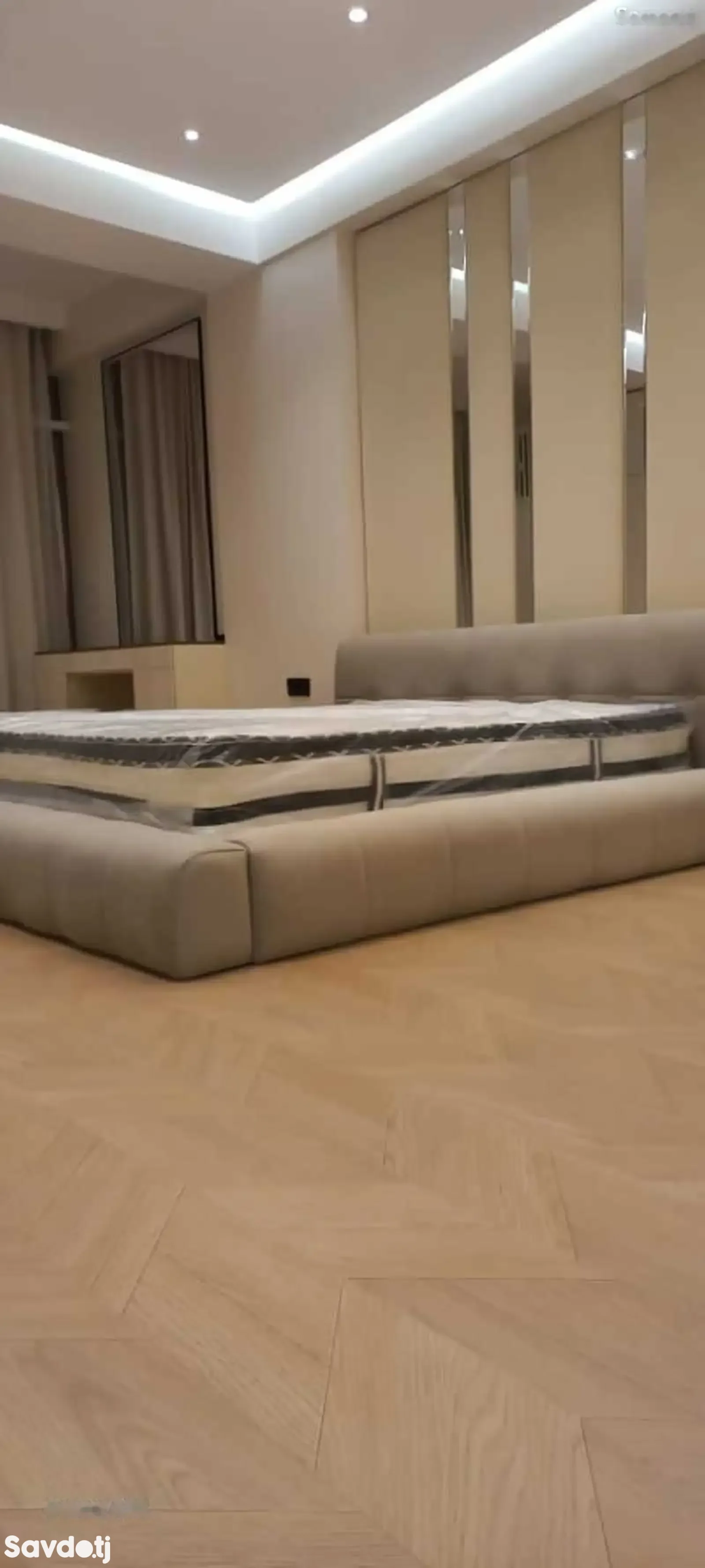 3-к квартира, 3 этаж, 120 м², Овир, ру ба руи парки А.Навоӣ