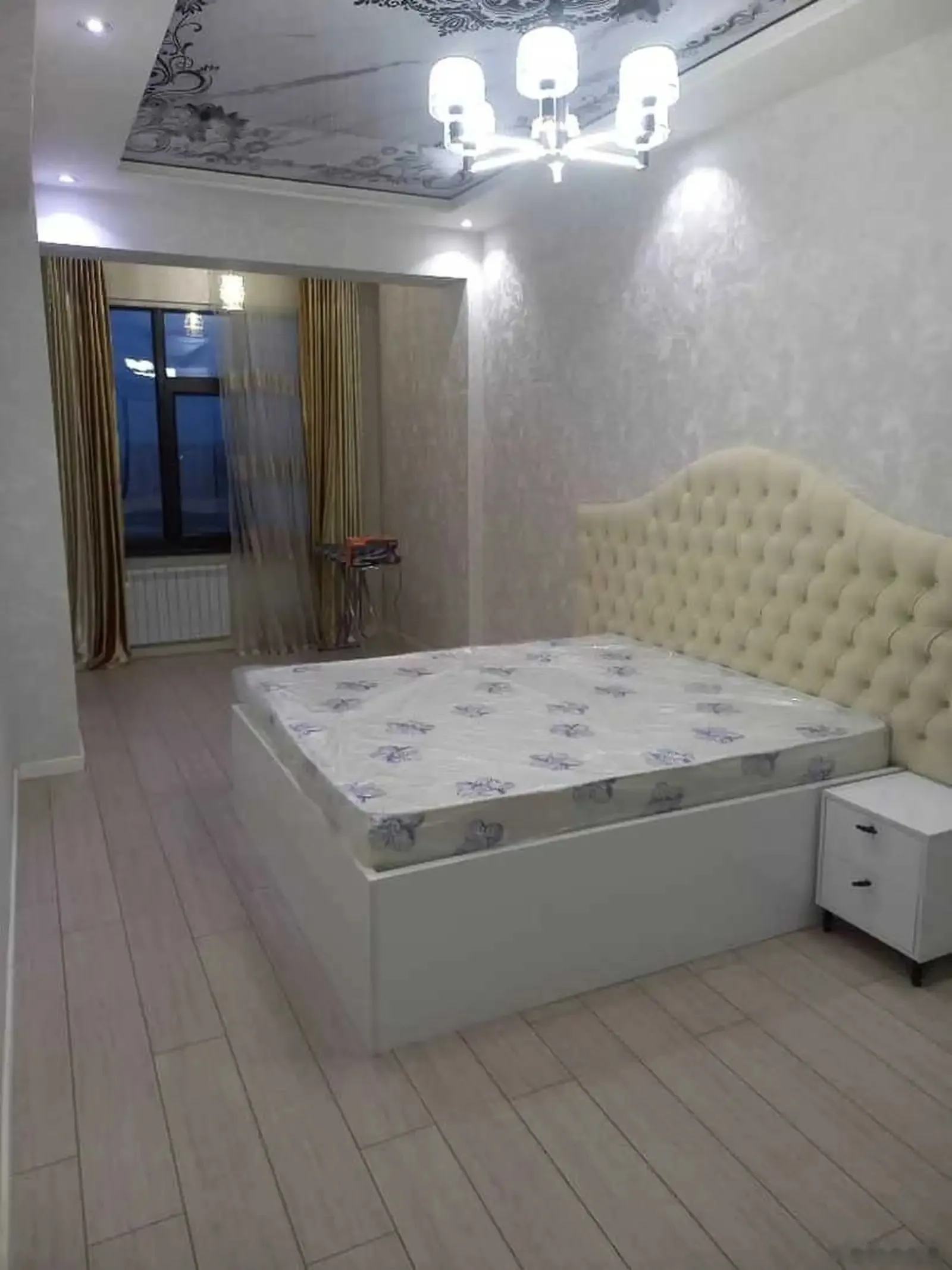 2-комн. квартира, 10 этаж, 81м², 4 дома