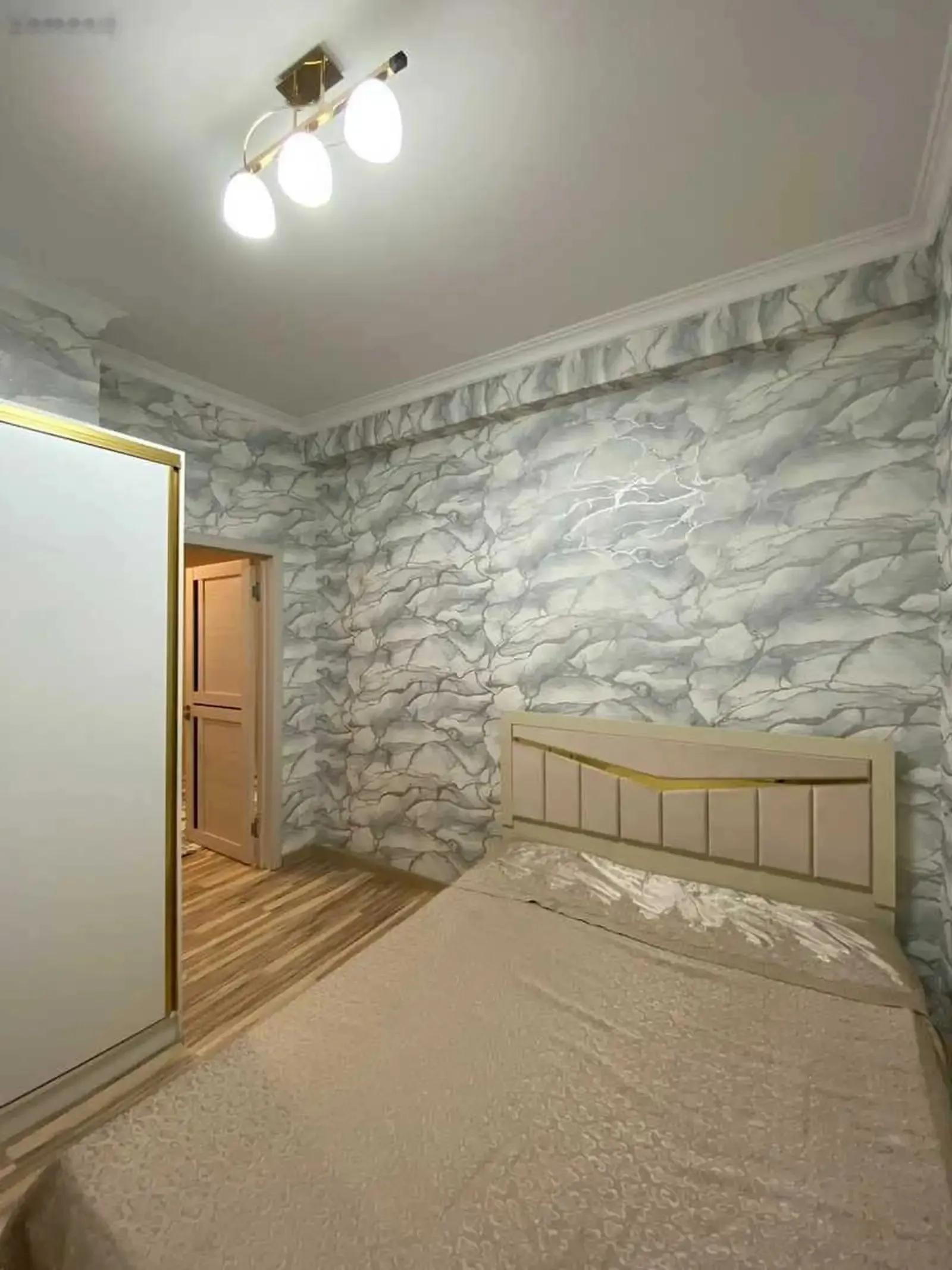 2-комн. квартира, 12 этаж, 58м², Овир