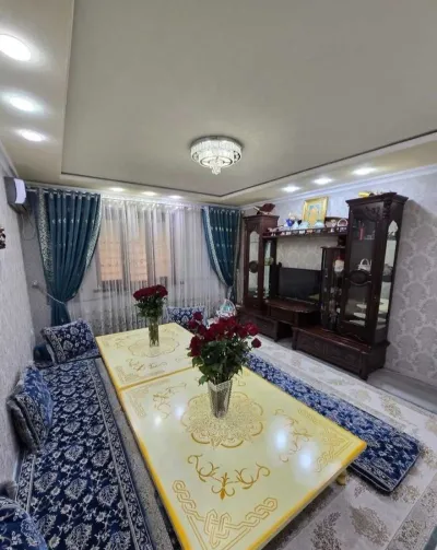 3-комн. квартира, 1 этаж, 70 м², 82 мкр