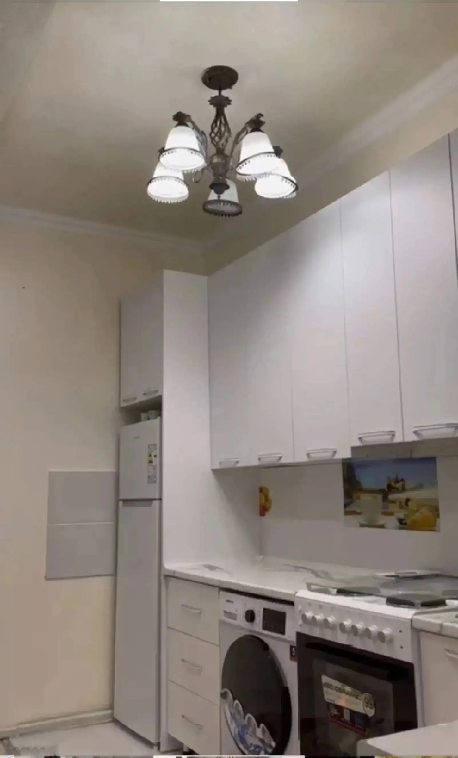 3-комн. квартира, 10 этаж, 120м², Исмоили Сомони бозори Мехргон