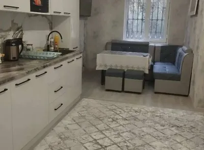 3-комн. квартира, 2 этаж, 100м², И Сомони
