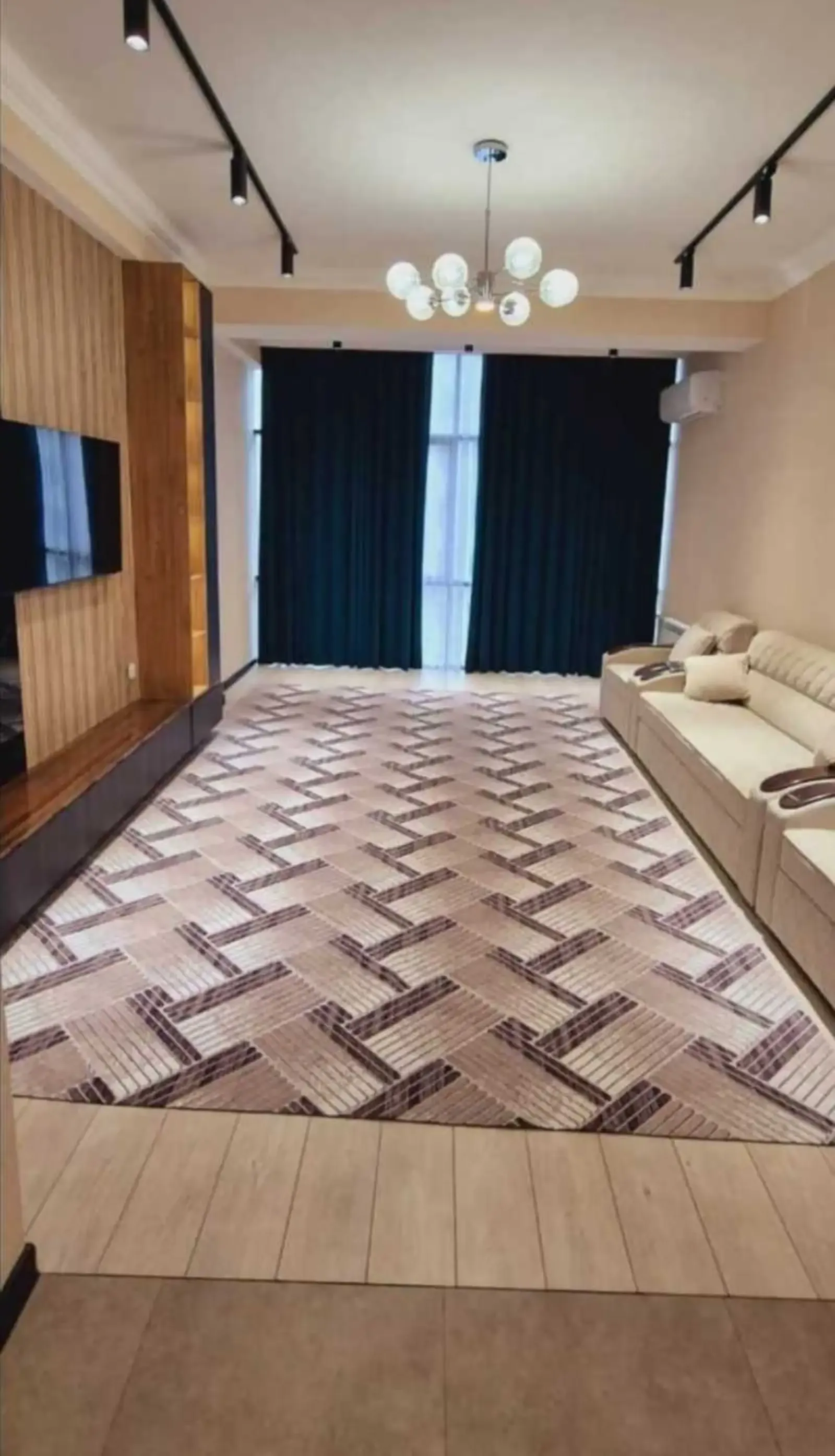 2-комн. квартира, 13 этаж, 80м², ДОМ ПЕЧАТ АЛФЕМО
