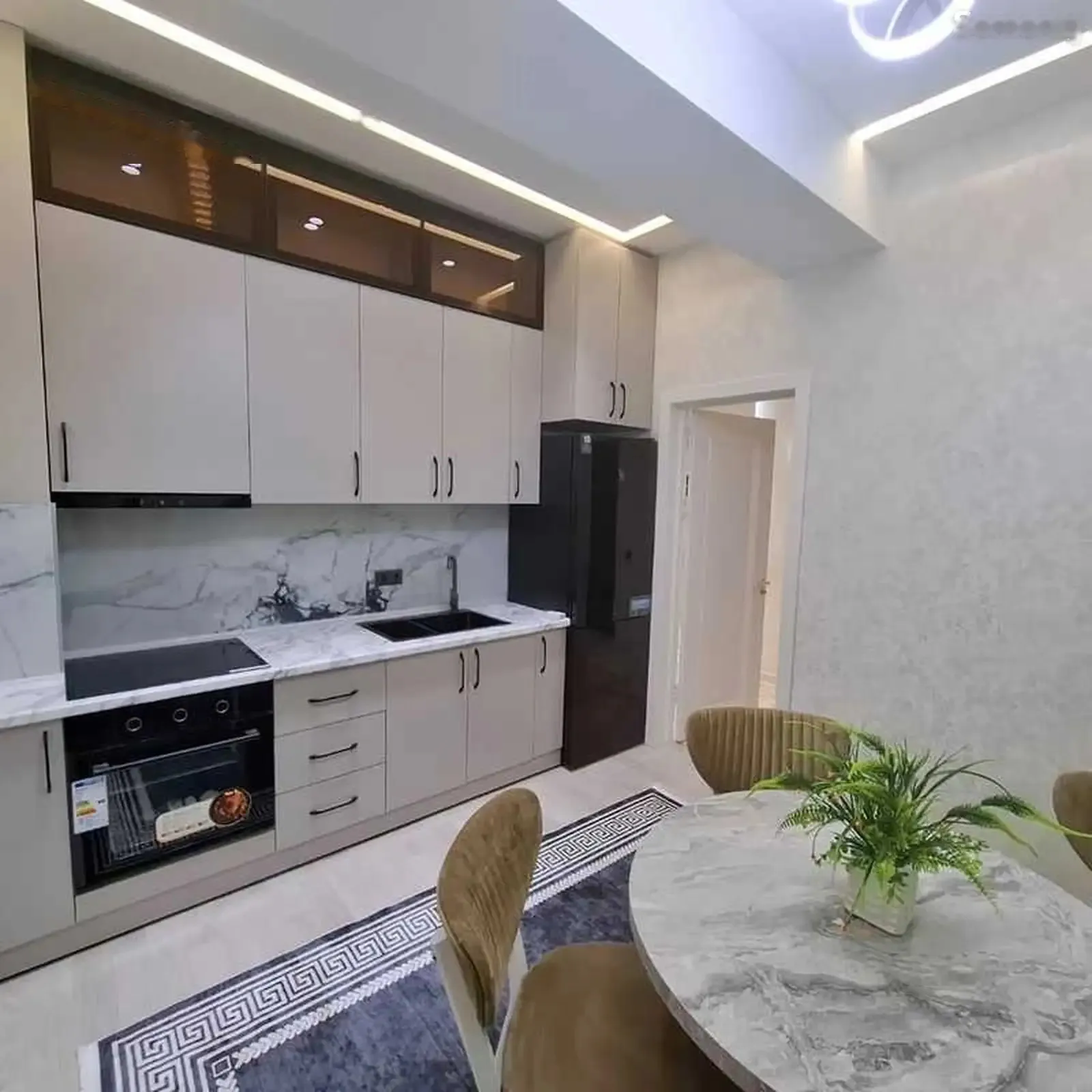 2-комн. квартира, 19 этаж, 70м², бари гостницаи Hilton