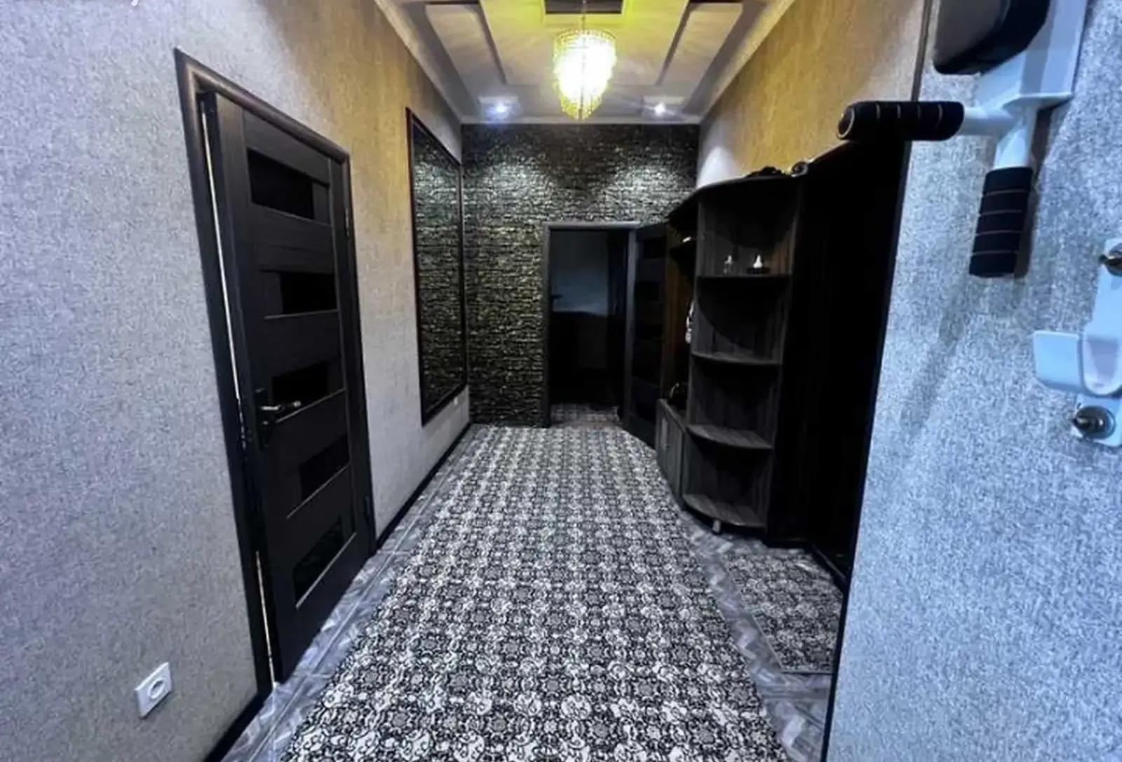 3-комн. квартира, 4 этаж, 8м², зарафшон