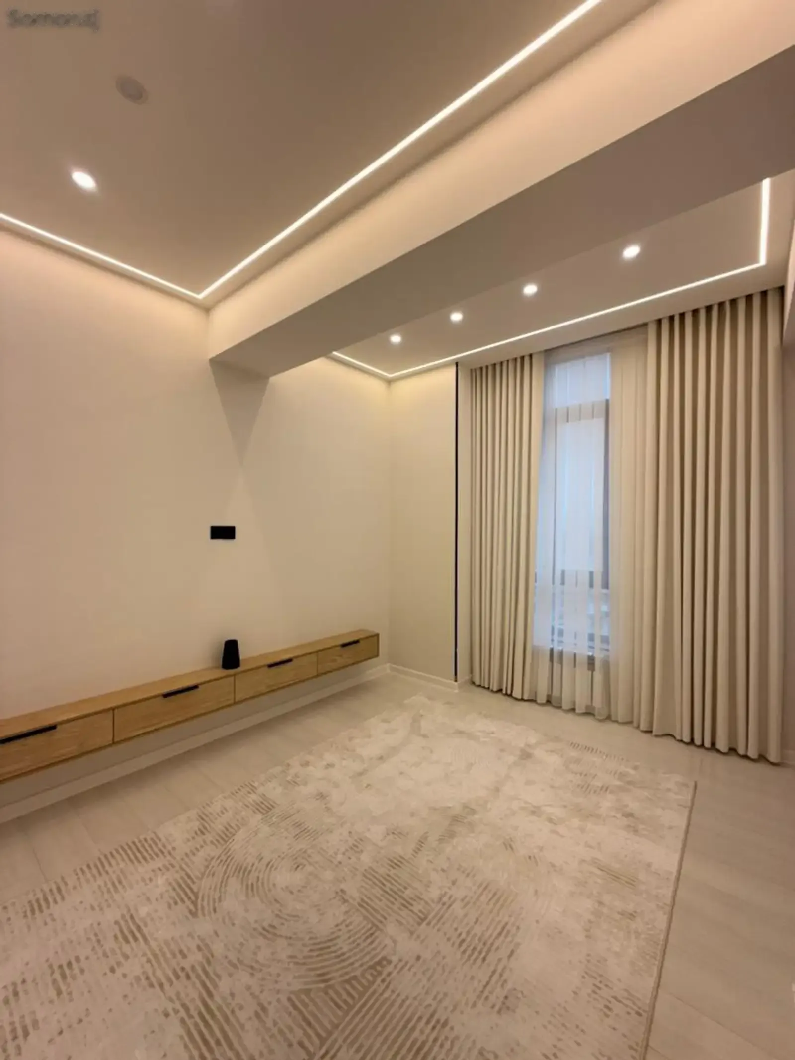 3-комн. квартира, 14 этаж, 91 м², новое здание УВД недалеко от Текстиля