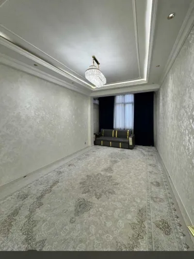 2-к квартира, 14 этаж, 70 м², голубой экран