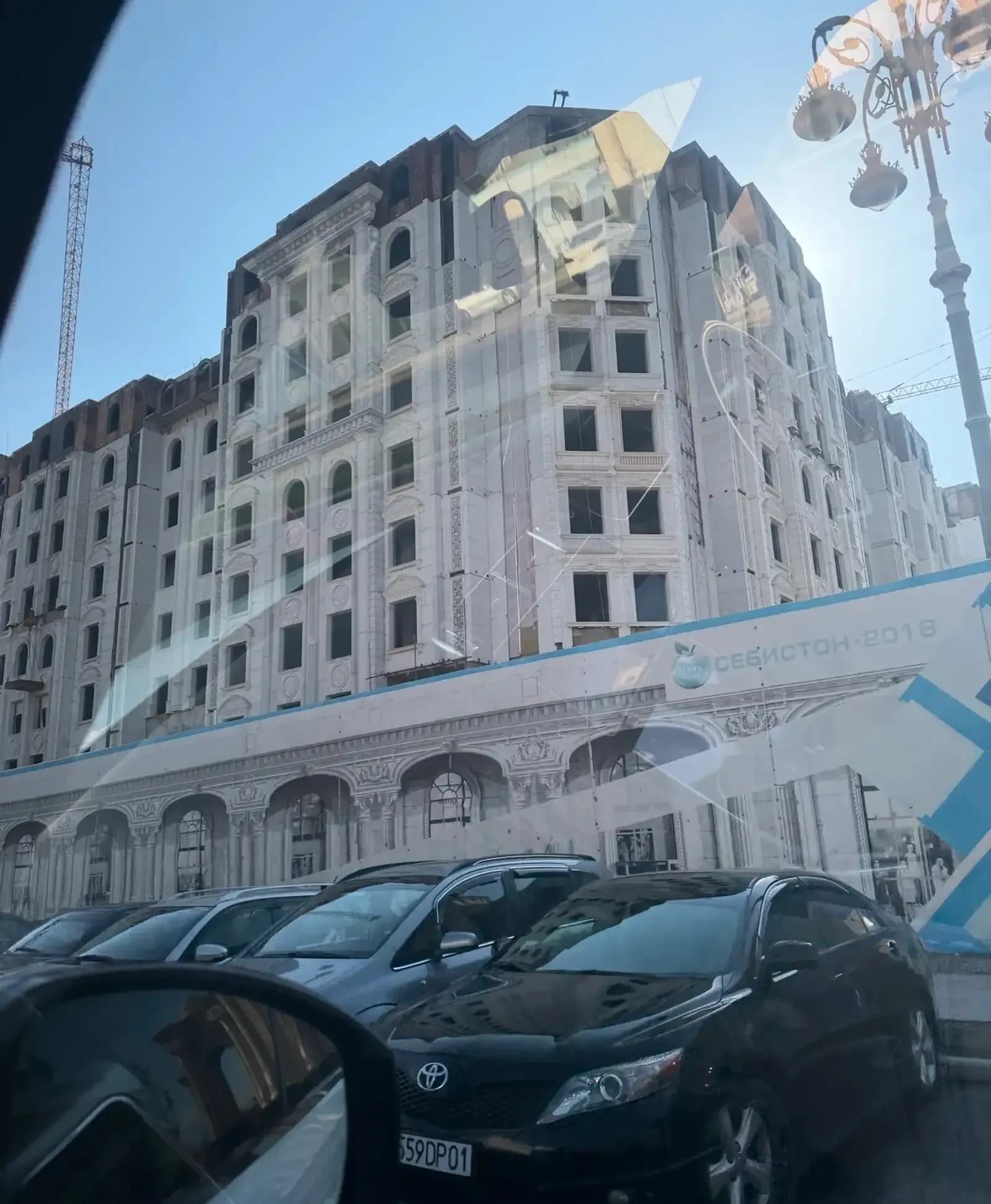 Помещение под свободное назначение, 960м², И.Сомони, Истиклол