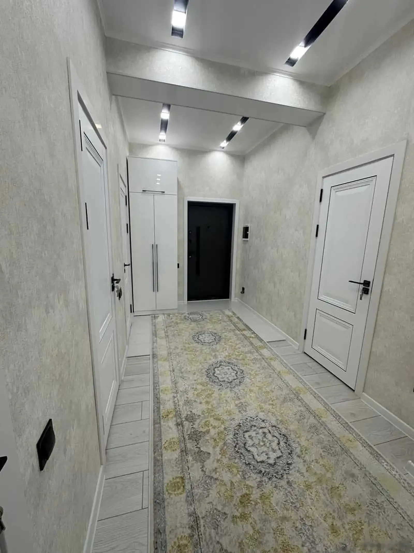 2-комн. квартира, 9 этаж, 75м², 82 мкр
