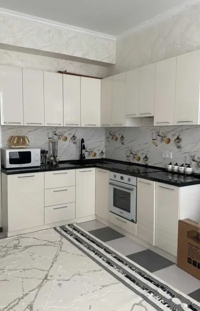 2-комн. квартира, 2 этаж, 73м², Фирдавси