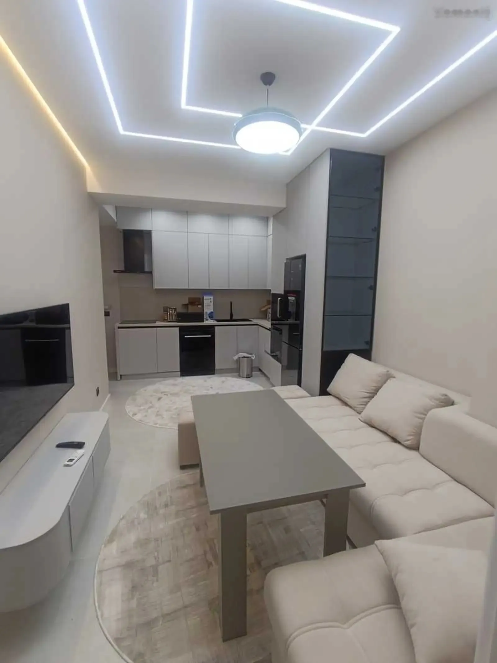 2-комн. квартира, 7 этаж, 90м², Дом печать