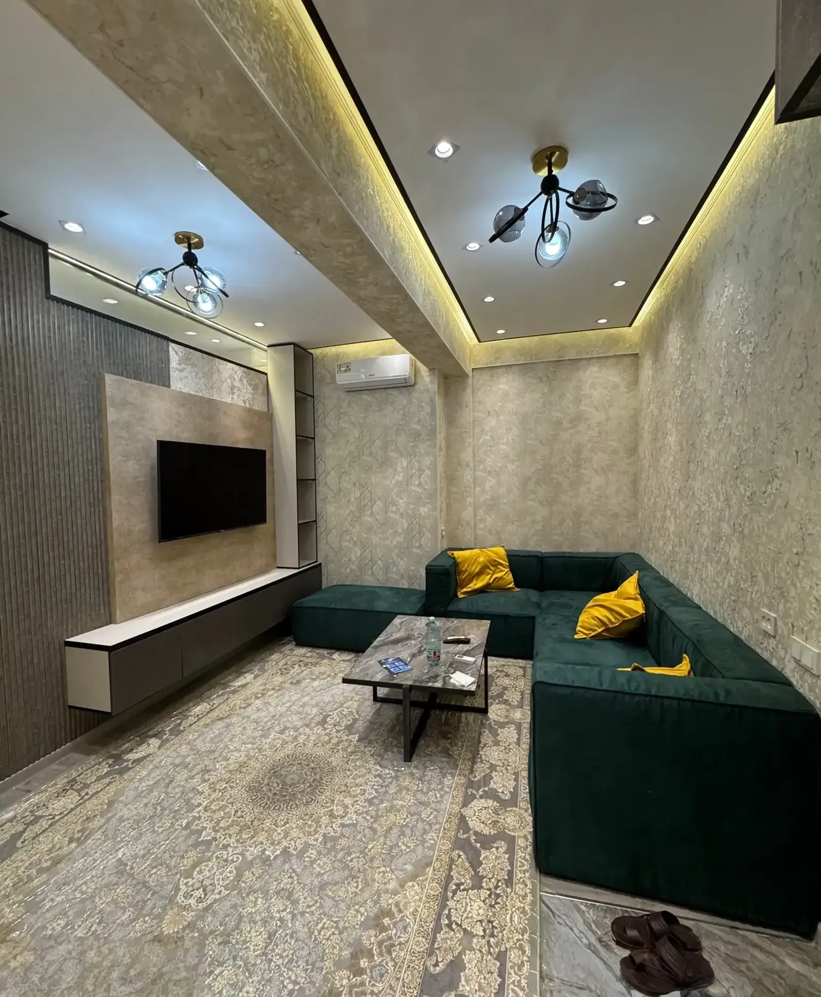 2-комн. квартира, 11 этаж, 66м², Гранд Отель/Овир