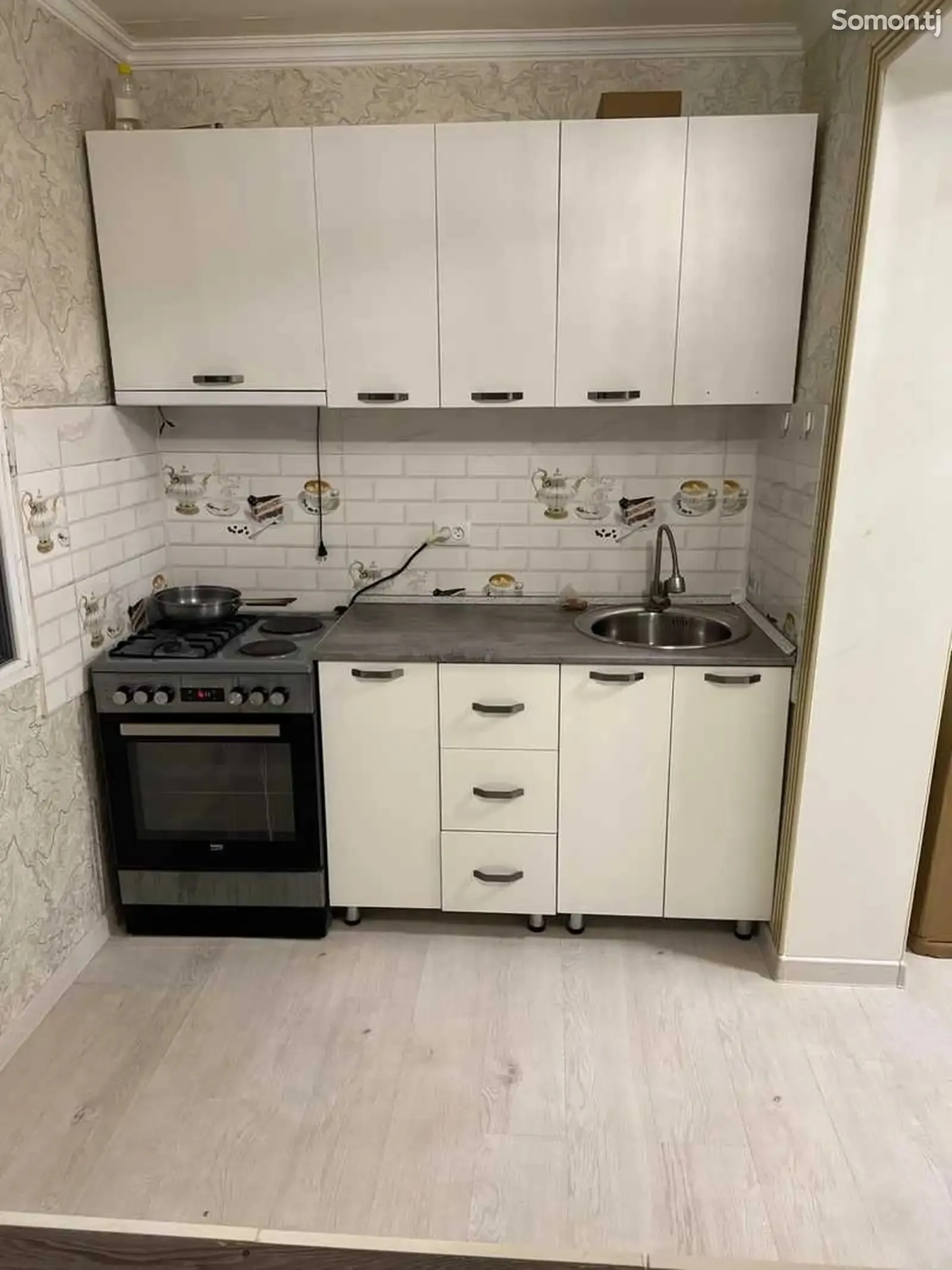 3-комн. квартира, 3 этаж, 73м², Сино