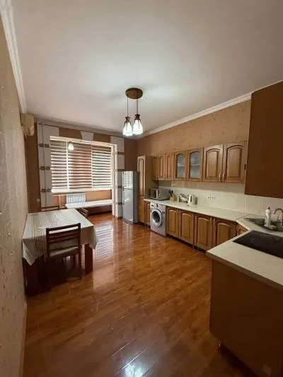 2-комн. квартира, 7 этаж, 120м², и сомони доми швили