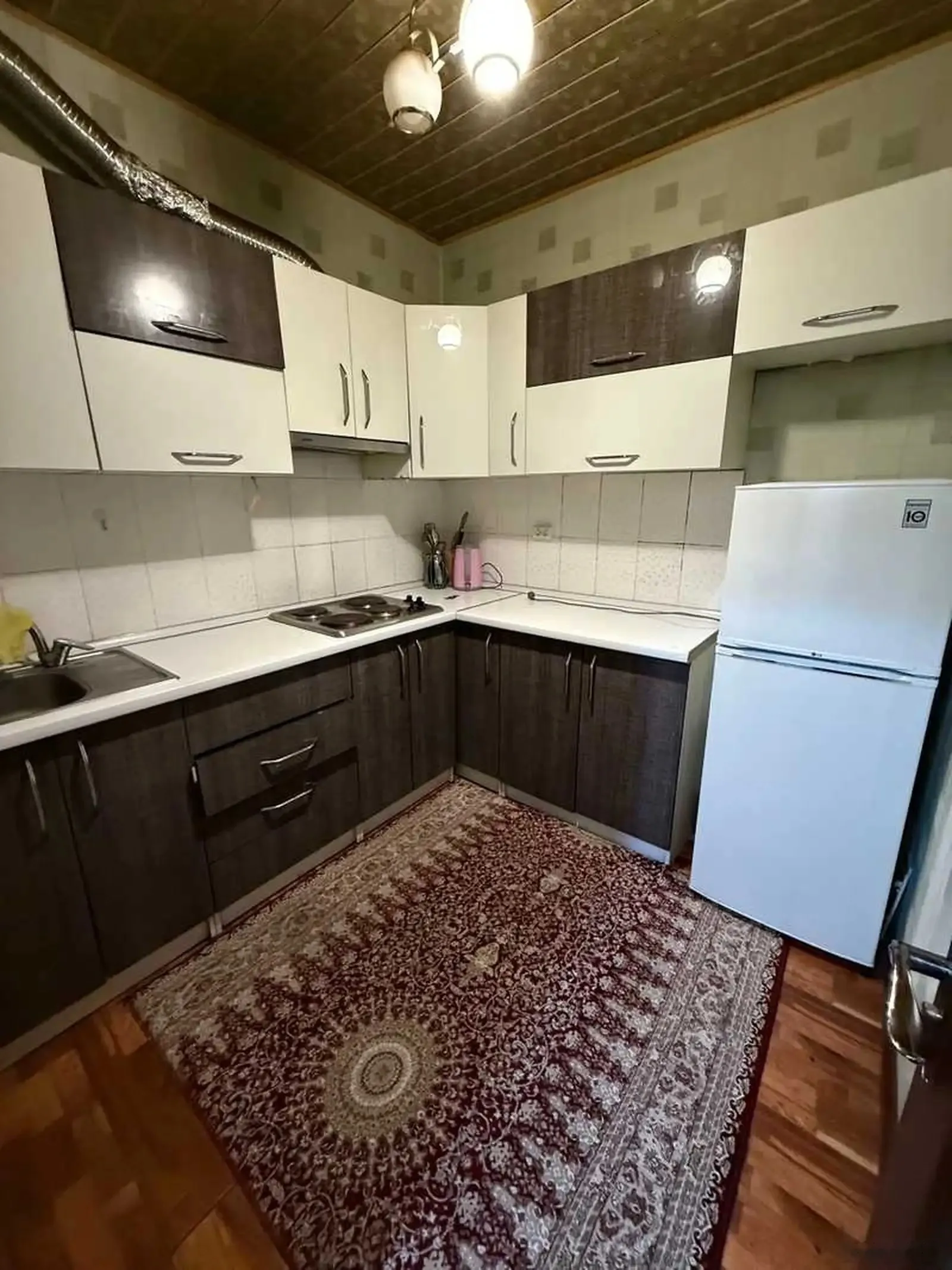 3-комн. квартира, 10 этаж, 100м², 8 март