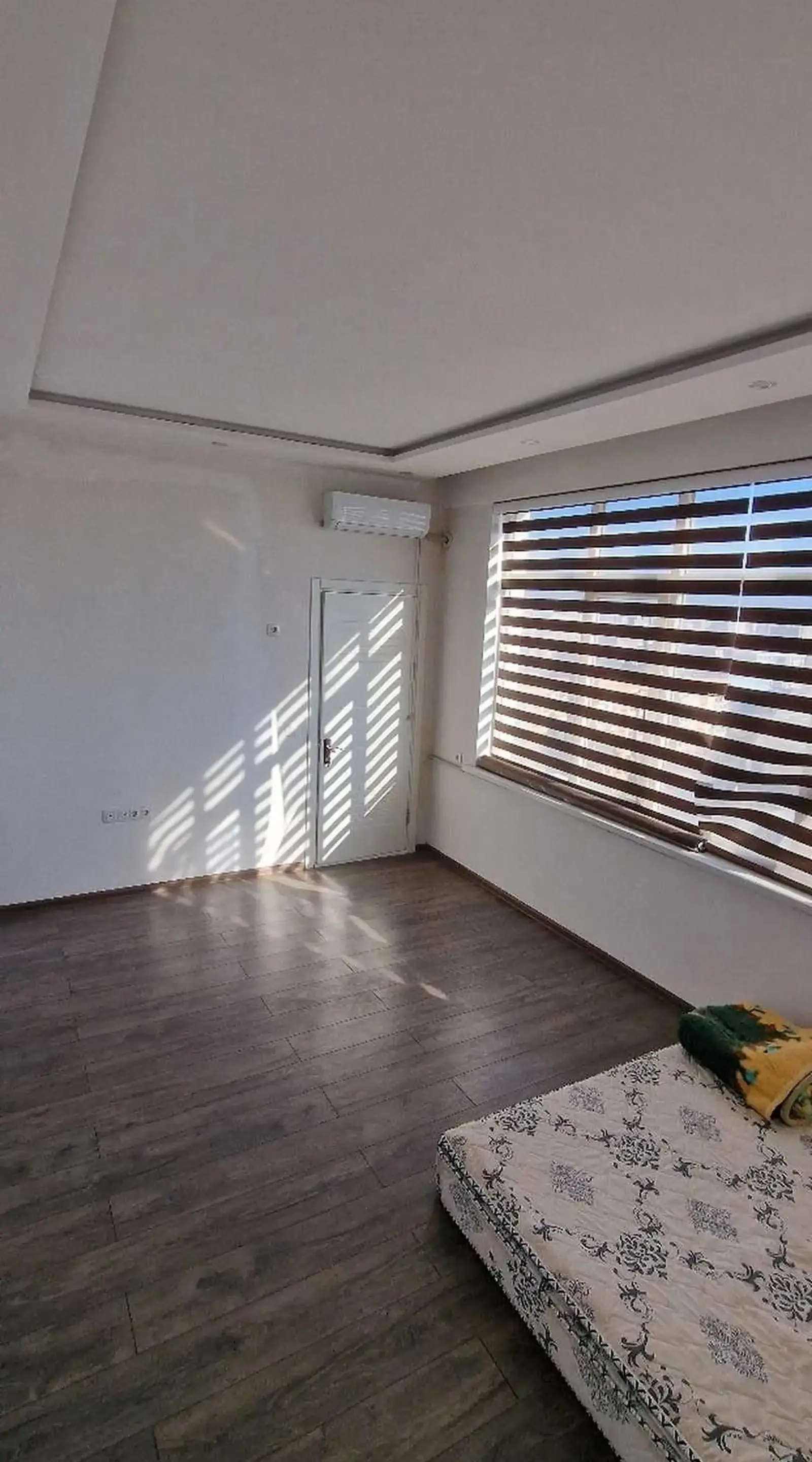 3-комн. квартира, 12 этаж, 112м², 102 мкр