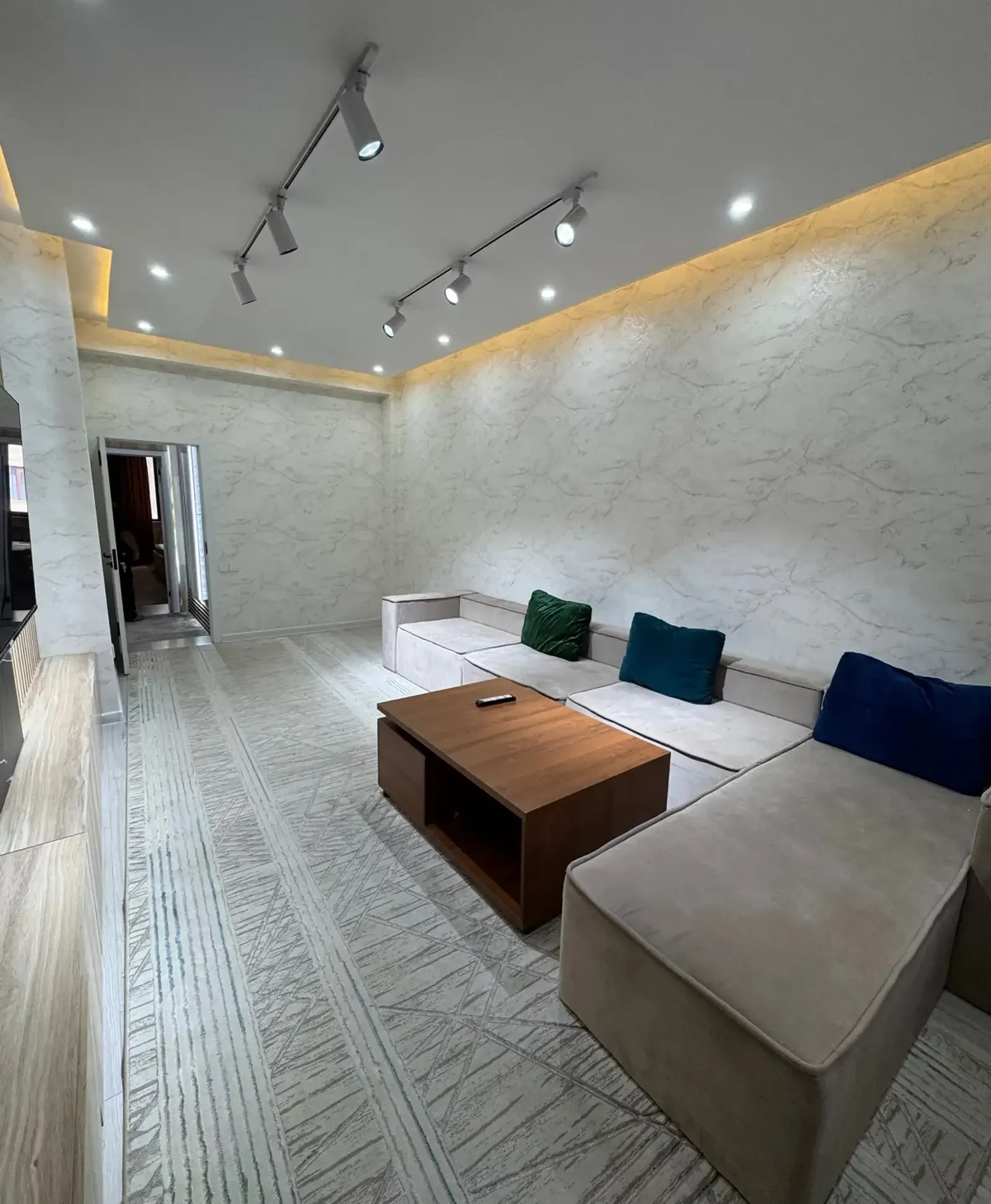 2-комн. квартира, 10 этаж, 90м², Ёвар/Овир/Султанбей/Грандь Отель