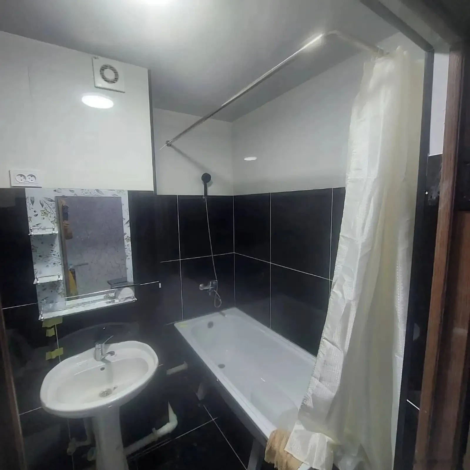 2-комн. квартира, 16 этаж, 60м², Сомони