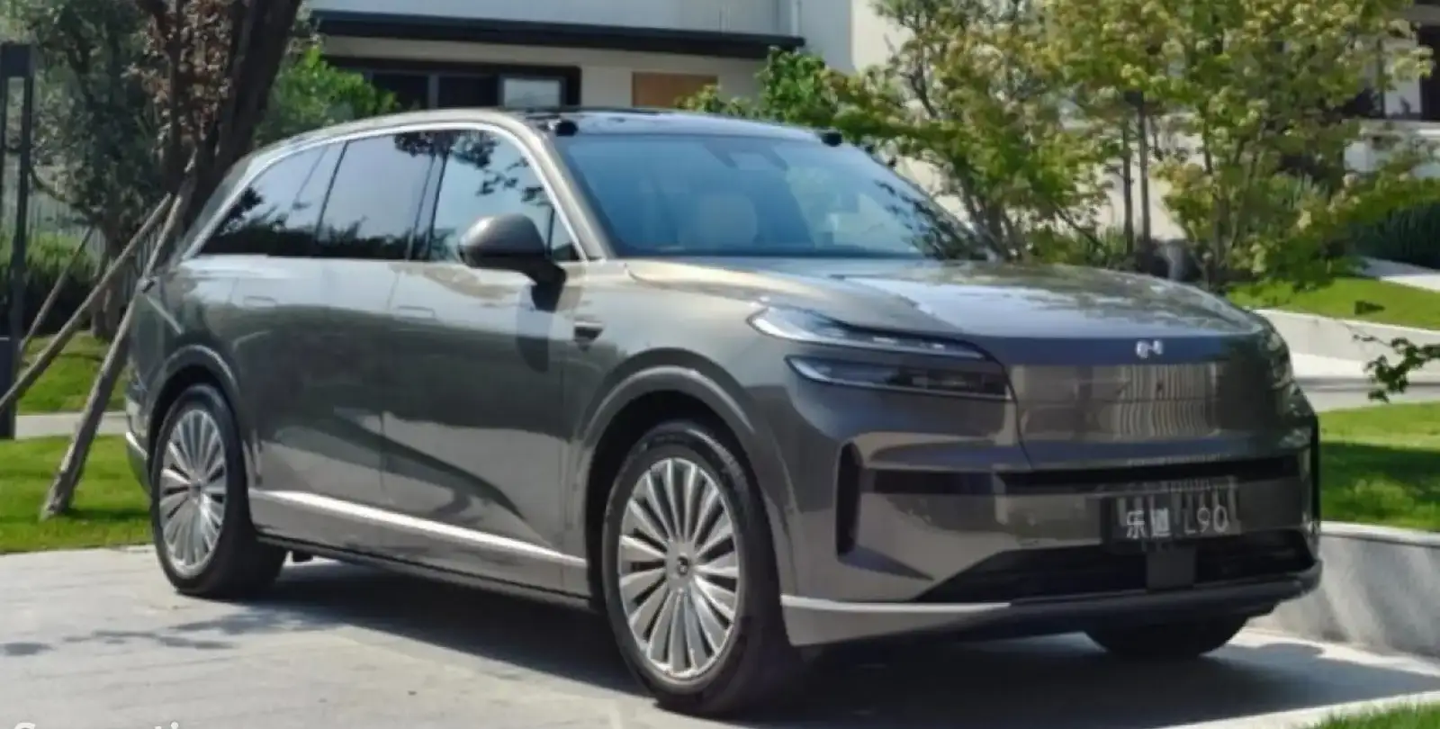 Nio  Onvo L 90,