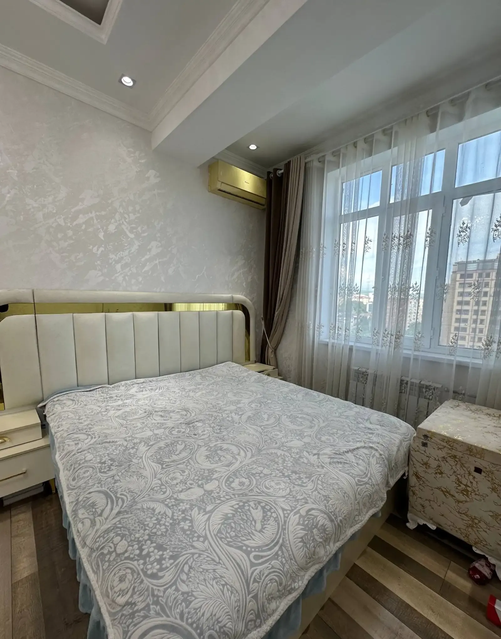 3-комн. квартира, 6 этаж, 120 м², Сино 84