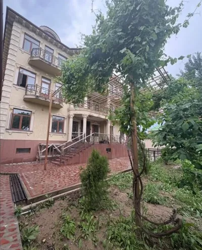 3-этажный, 3 комнатный дом, 700 м², Чоряккорон