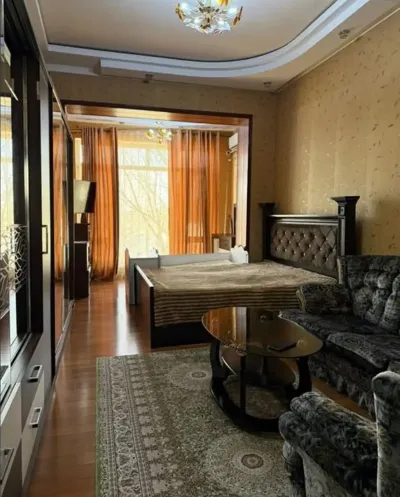 2-комн. квартира, 2 этаж, 70м², Сельхоз