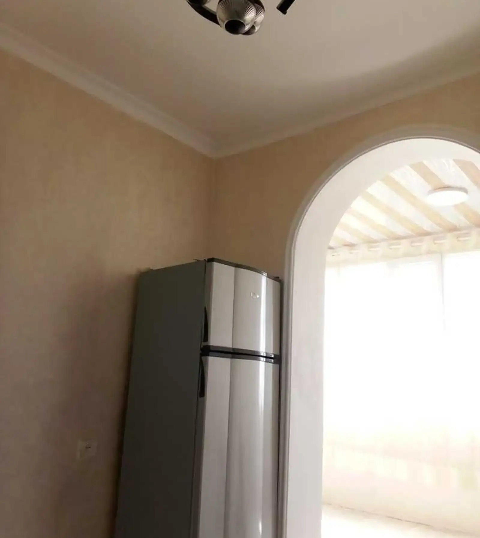 2-комн. квартира, 5 этаж, 65м², сино