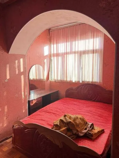 2-комн. квартира, 3 этаж, 62м², сино