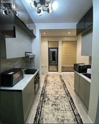 2-комн. квартира, 9 этаж, 60м², И. Сомони, Овир