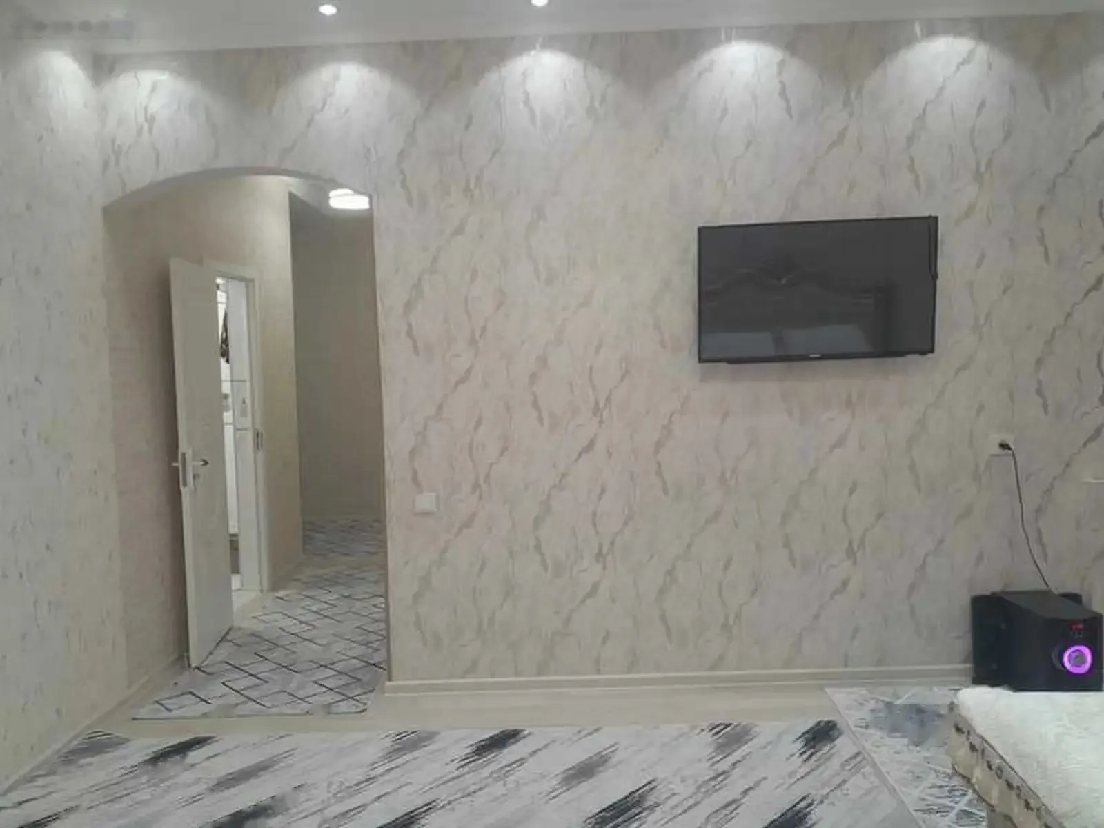 2-комн. квартира, 10 этаж, 75м², цирк