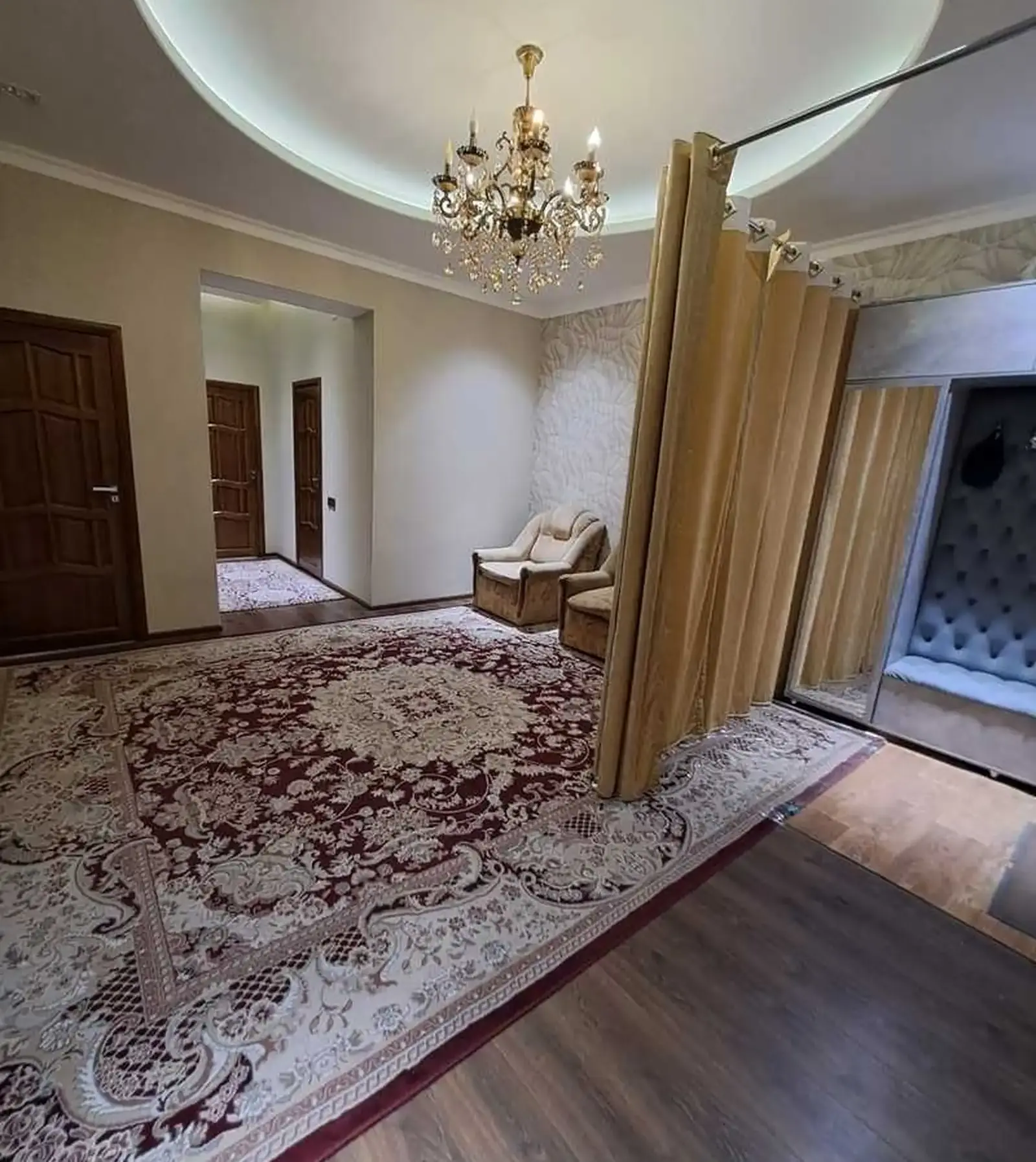 3-комн. квартира, 1 этаж, 100м², Сино